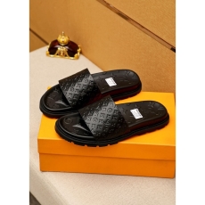 Louis Vuitton Slippers